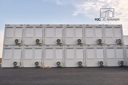 Welche Einrichtungen sollte ein modulares Flüchtlingszentrum umfassen? Flüchtling